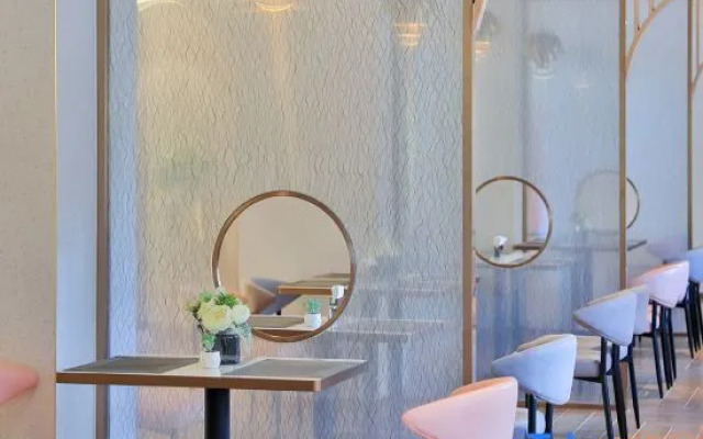 Orange Hotel (Jiashan Shibo)