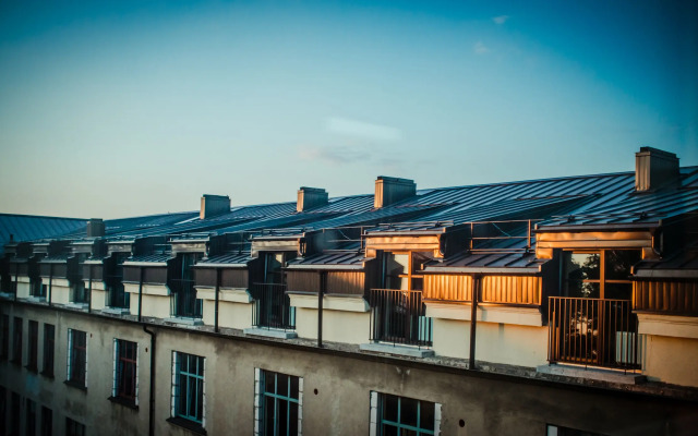 Railway Apartments and Hotel