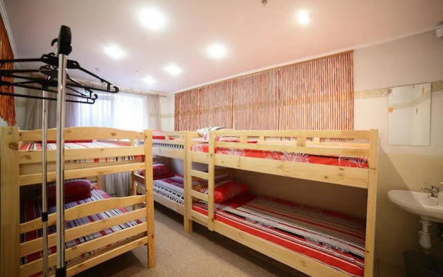 VIVA Hostel