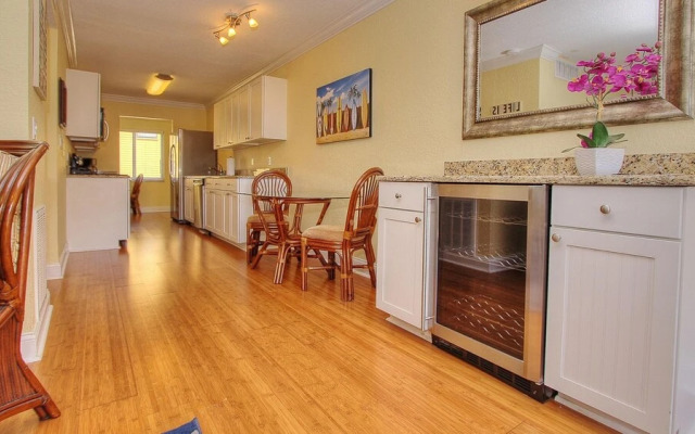 Westwinds 303 by Teeming Vacation Rentals