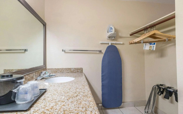 Best Western Roseville Inn