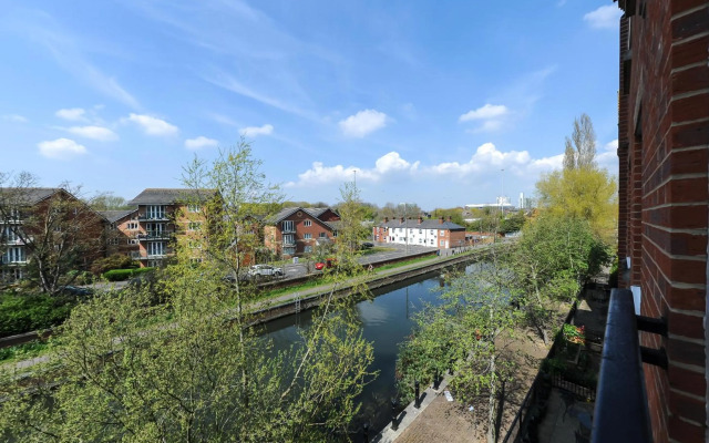 Hunters Wharf River View by Select SA