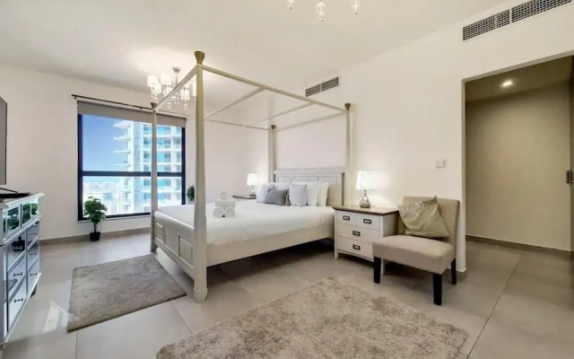 Large 4 Bedroom Sea View Jbr