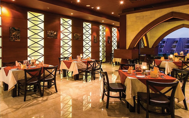 Jasmine Palace Resort & Spa