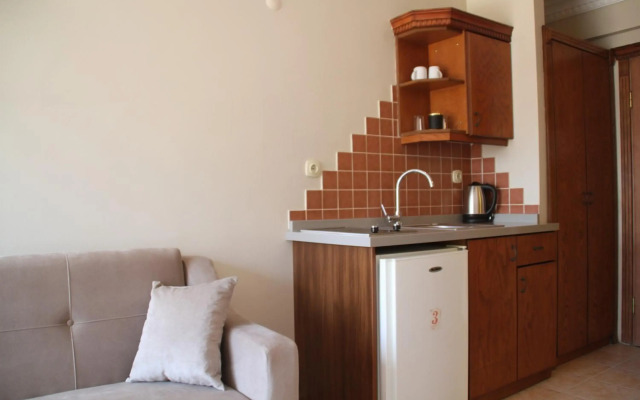 Rosy Suites Hotel