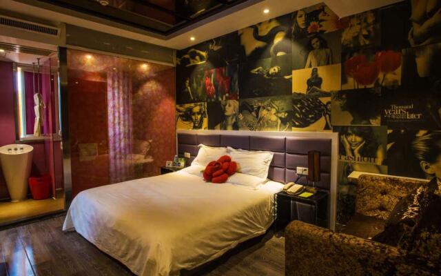 Taizhou Huangyan Milan Fashion Hotel