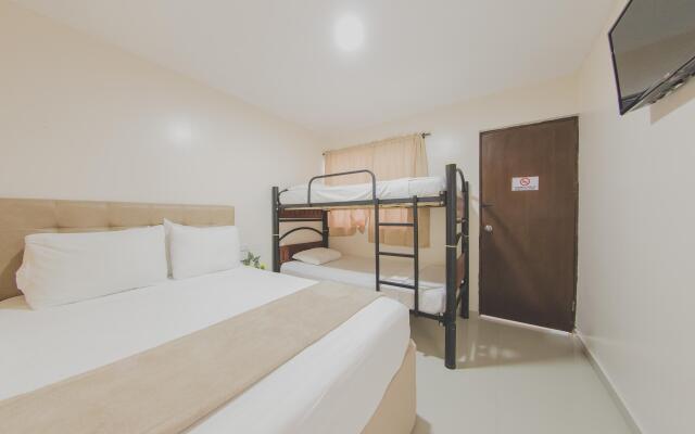 Hotel Azuan Suites By Geh Suites