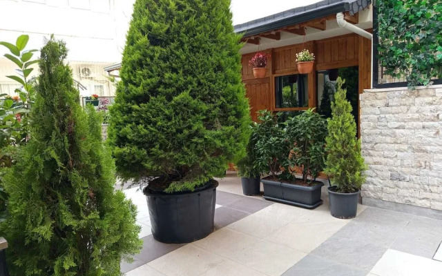 Ber Mai Inci Hotel