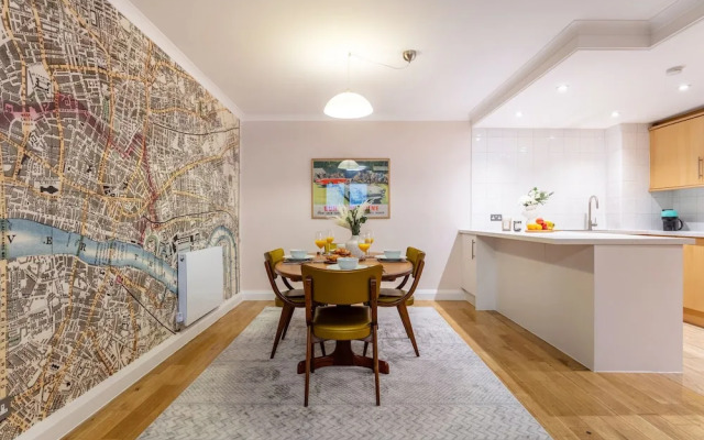 Spacious 2BR House by Madame Tussauds