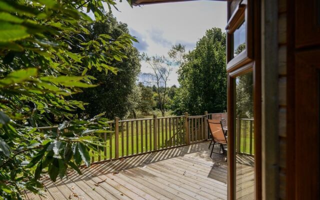Fritton Lake Retreats