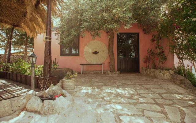 dependance in villa con piscina