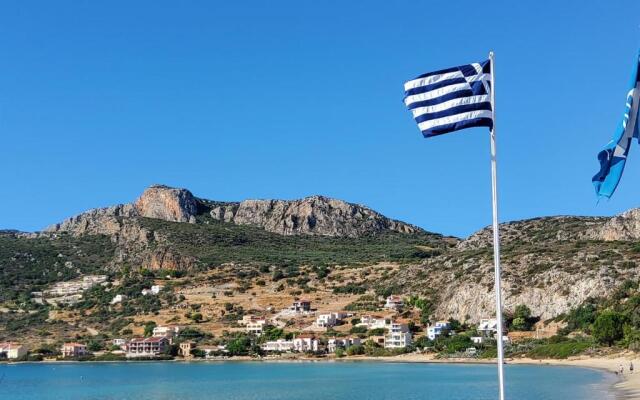 Fully Equipped Beach House at Pachia Ammos Plytra