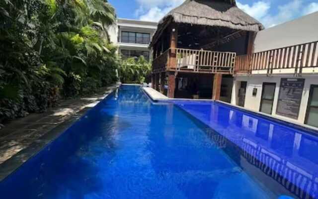 Bright full furnished 2 bedrooms