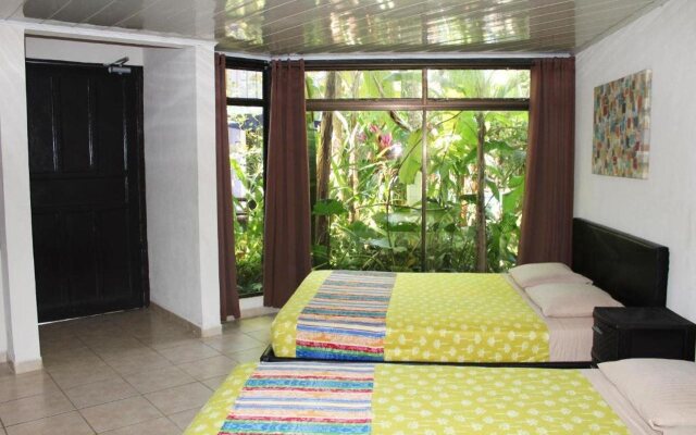 Jaco Lodge Quiet Hotel