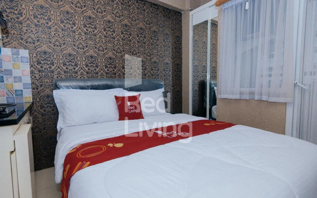 RedLiving Apartemen Green Pramuka - Family Group Tower Orchid