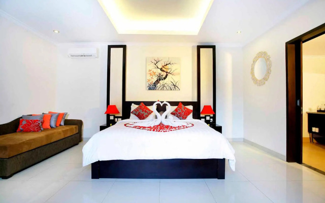 Green three bed room villa private pool