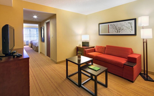 Courtyard by Marriott London