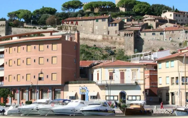 Roma Hotel