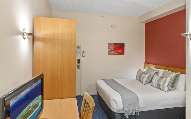 YEHS Hotel Melbourne CBD