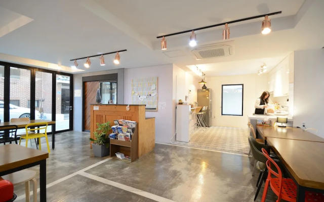 Hostel Hongdae