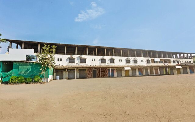 Shubham Lodging And Boarding By  OYO Rooms