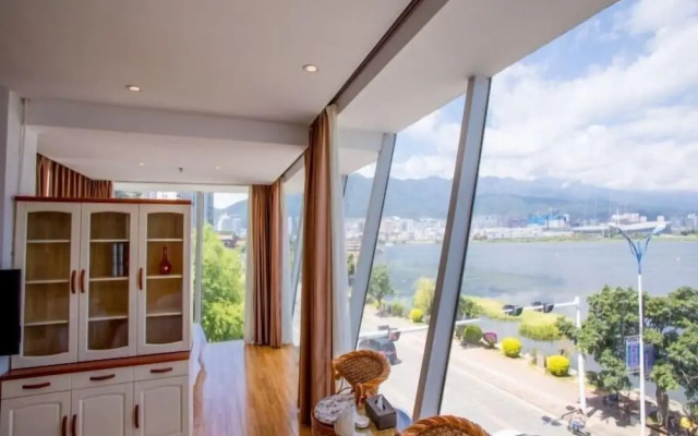 大理洱海暮居客栈