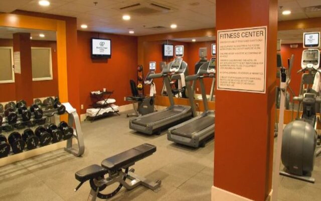 DoubleTree by Hilton Hotel Norwalk