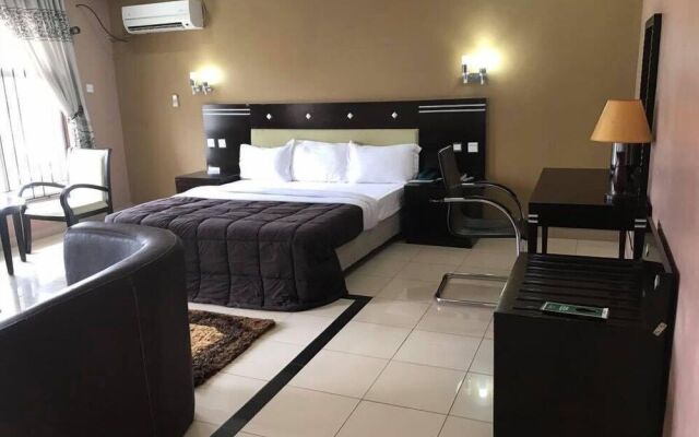 Randekhi Royal Hotel