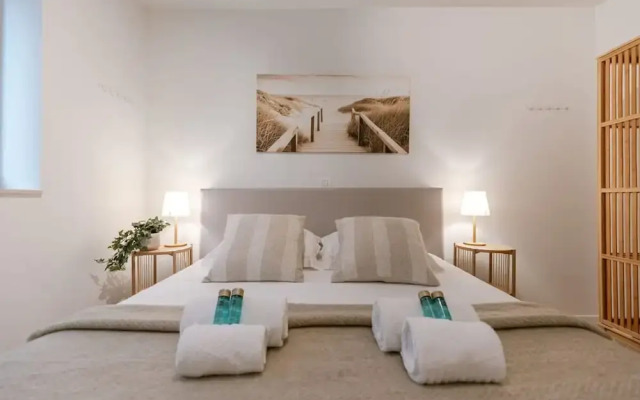 Bright Apartment in Sky Garden With Terrace