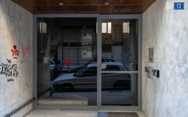 Zan Moreas Beautiful Apt in Koukaki