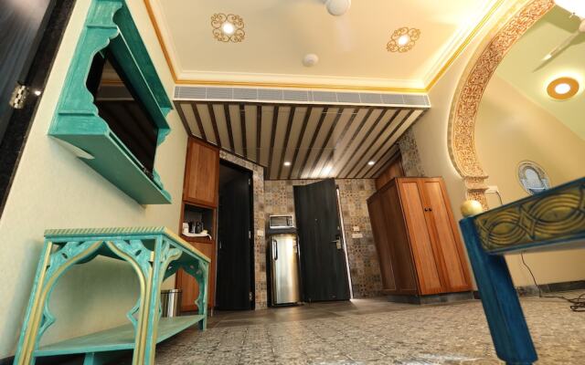 Neonz Resort & Club