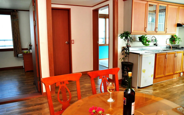 Seogwipo Treasure Island Pension