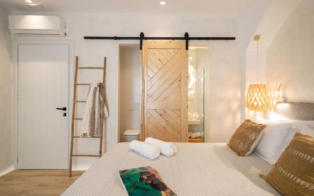 Terra Fos Naxos Studios