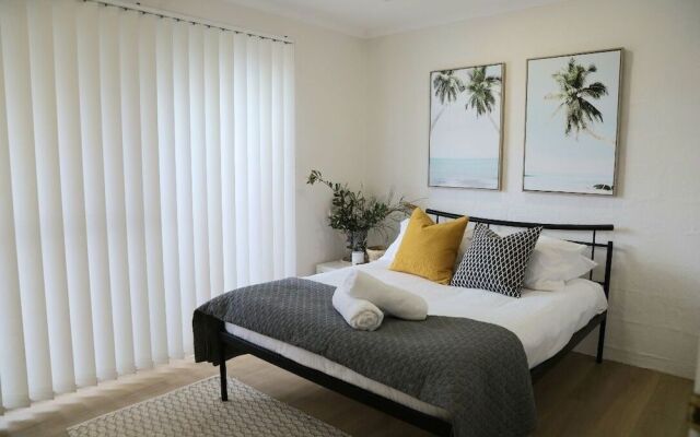 Beaches 1 - 1/7 Convent