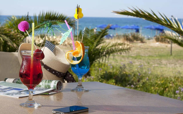 Marinos Beach Hotel