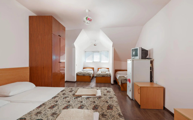 Lita Guest House