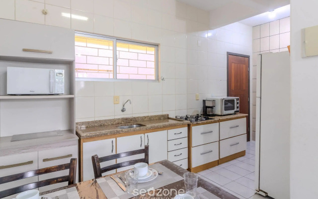 Casa 600m da Praia Central c/ garagem 3 qts NRR128