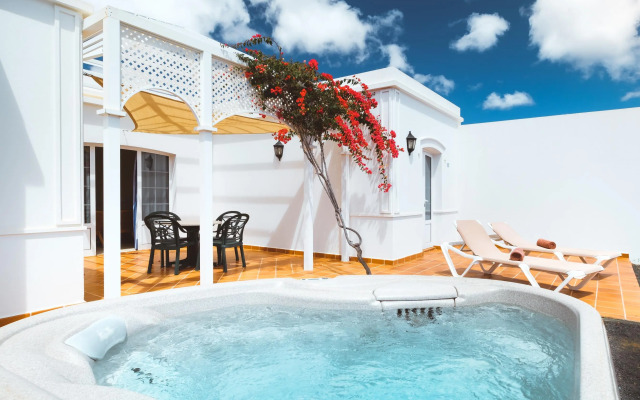 Apartamentos LIVVO Coloradamar