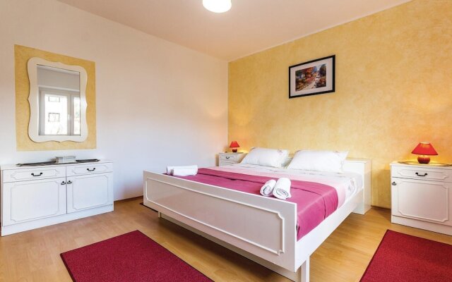 Stunning Home in Pula With Wifi and 5 Bedrooms