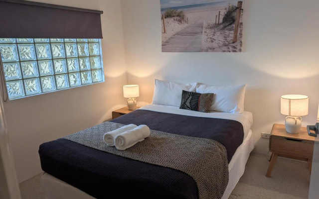 Inn Cairns Boutique Apartments – Guest Rooms – Cairns