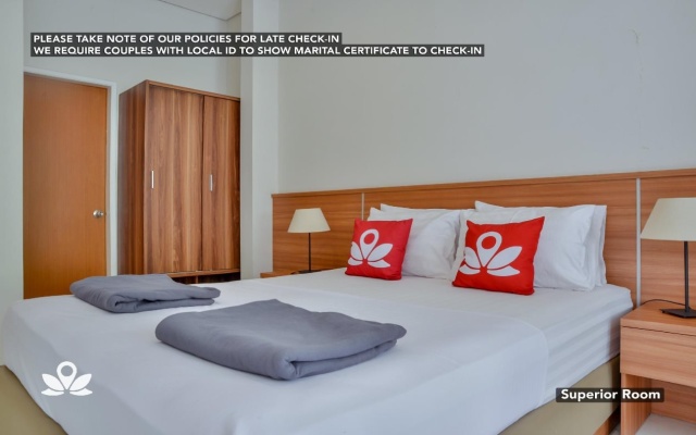ZEN Rooms Bukit Dago Syariah – Guest Rooms – Bandung