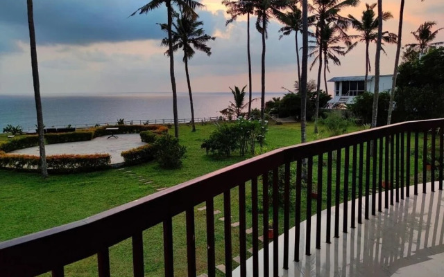 Pura Vida Varkala