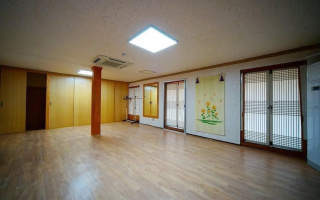 Hanok Hotel Dong Nak Won