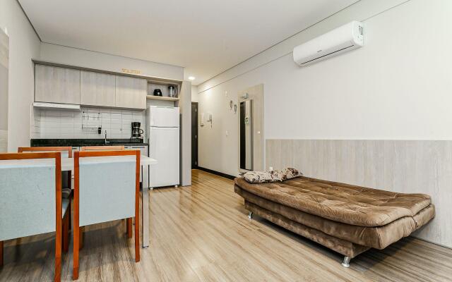 Studio moderno em condomínio com piscina #IA12