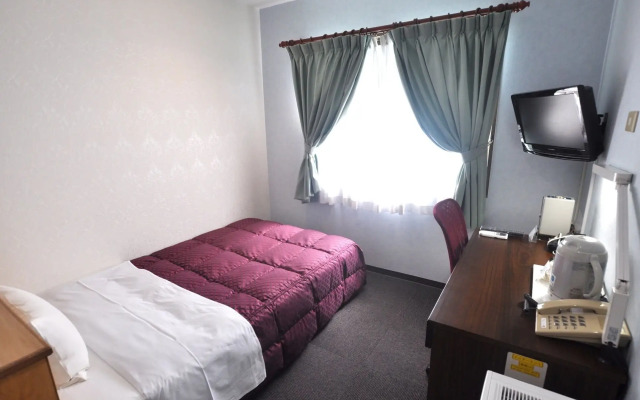 Futsukaichi Green Hotel