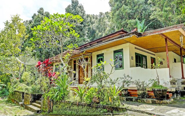 OYO Homes 91094 Desa Wisata Banyuatis