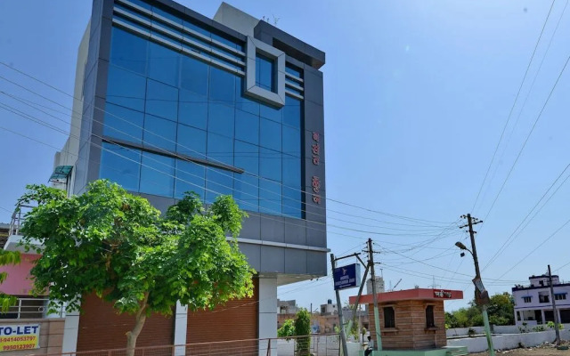 Primrose Residency by OYO Rooms