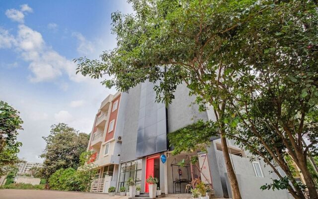 Capital O 61292 Manyata Sterling