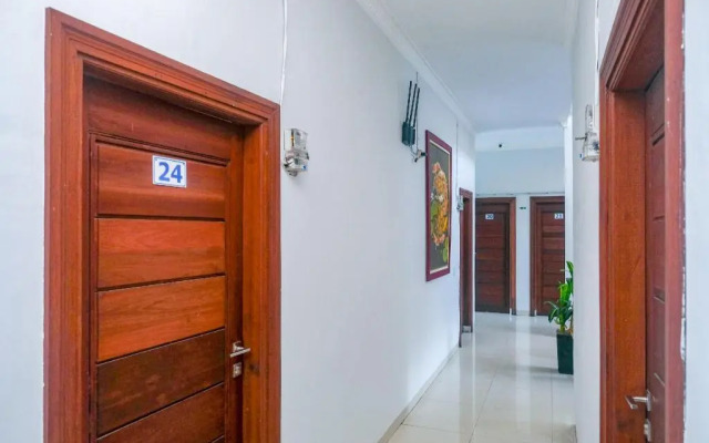 RedDoorz near Hermes Place Polonia Medan