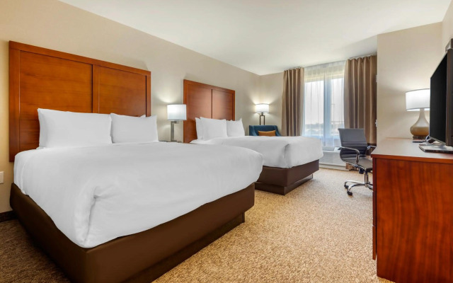 Comfort Inn & Suites